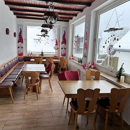 Haus Astenblick In Winterberg Fuer Bis Zu 35 Personen Fuer Wanderveranstaltungen Und Familienfeiern Екстер'єр фото