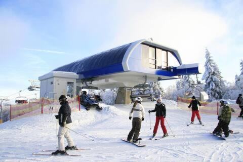 Haus Astenblick In Winterberg Fuer Bis Zu 35 Personen Fuer Wanderveranstaltungen Und Familienfeiern Екстер'єр фото
