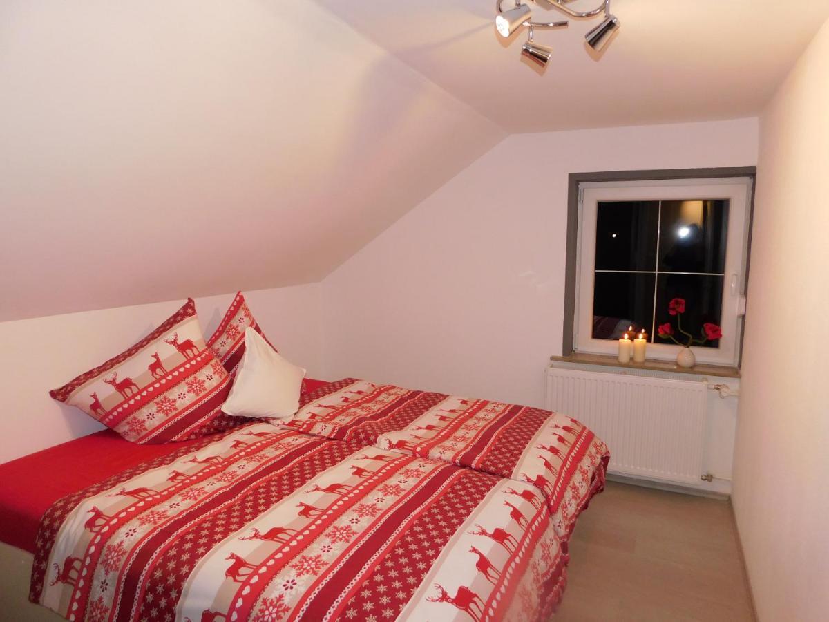 Haus Astenblick In Winterberg Fuer Bis Zu 35 Personen Fuer Wanderveranstaltungen Und Familienfeiern Екстер'єр фото